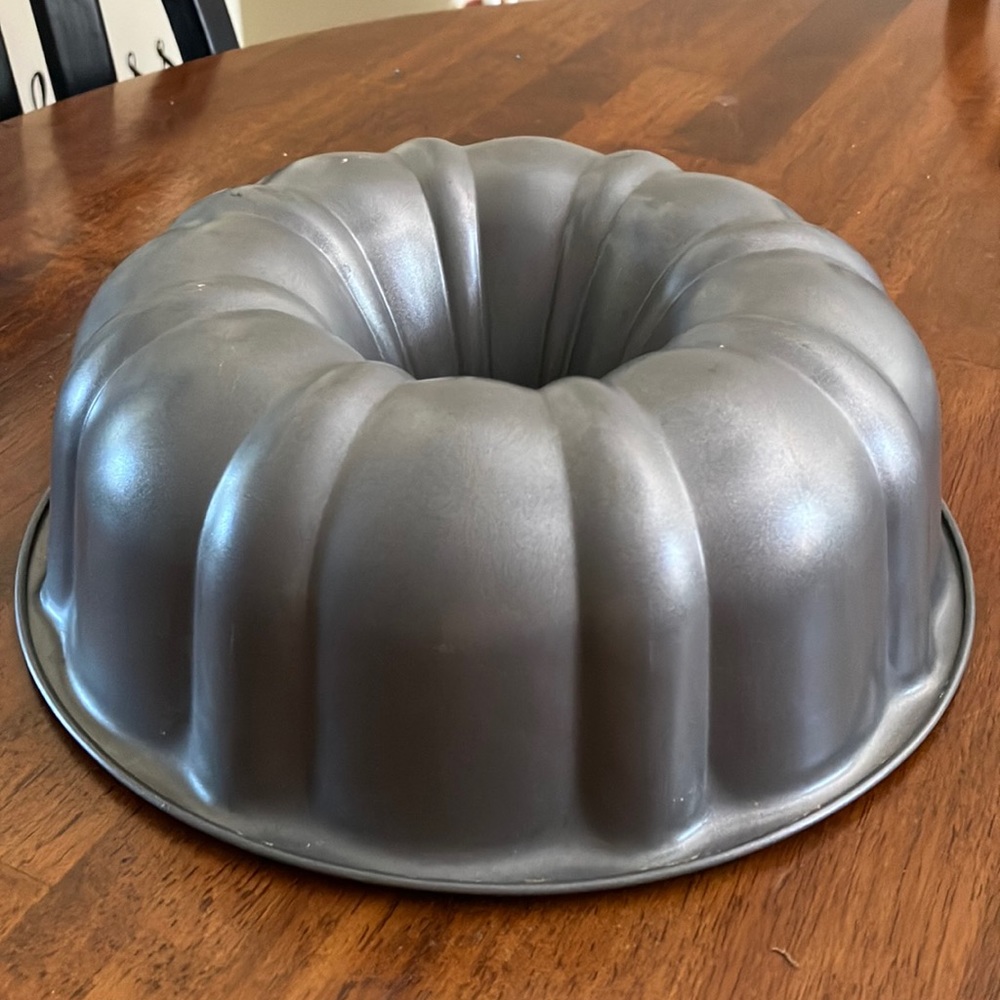 Classic Bundt Pan